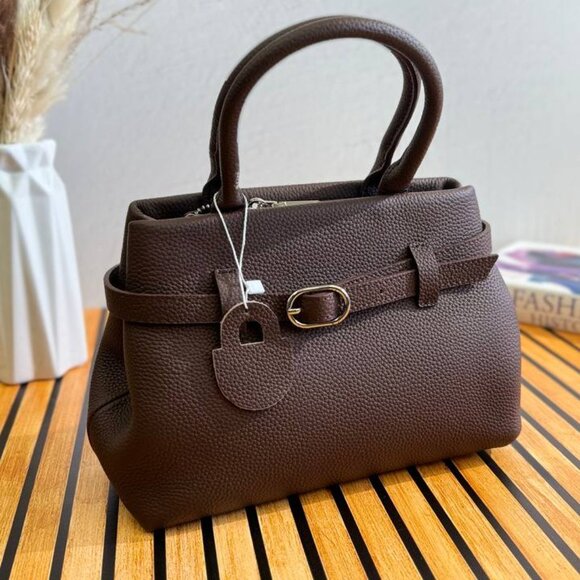 Luxe Majestique – The Ultimate Leather Handbag with Elegance & Functionality - Picture 5 of 15